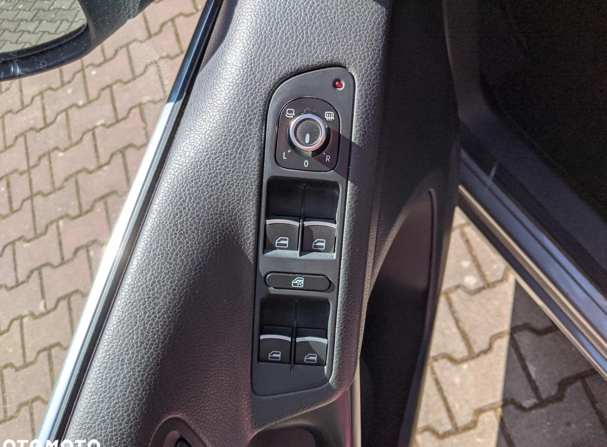 Volkswagen Tiguan cena 36900 przebieg: 129700, rok produkcji 2011 z Biała Podlaska małe 562
